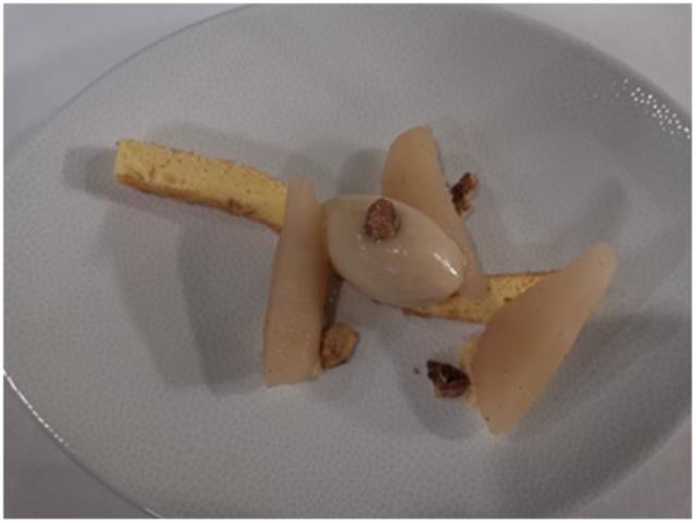 La poire, noix et antésite