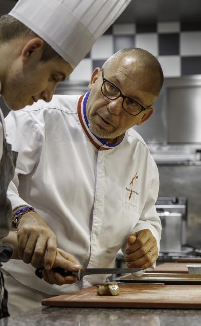 Franck Putelat, Chef 2 étoiles, auteur du livre Ma Cuisine Classique-Fiction aux Editions Privat