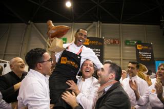 La joie de Mohammed Ben Hammadi, premier lauréat du trophée Masse Méditerranée