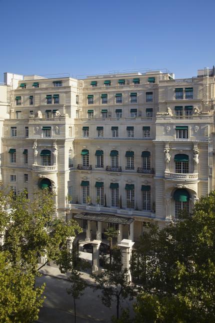 Niché au coeur du Shangri La, le Shang Palace est consacré à la cuisine chinoise d'inspiration cantonaise