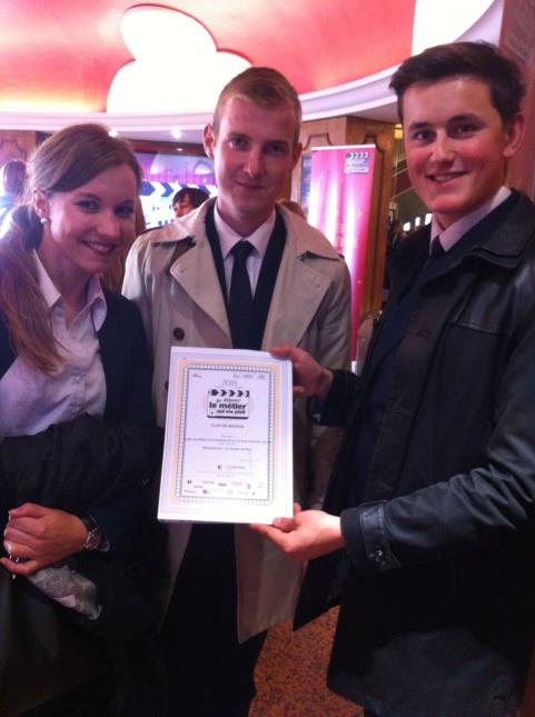 Clara, Valentin et Léo fiers de leur prix.