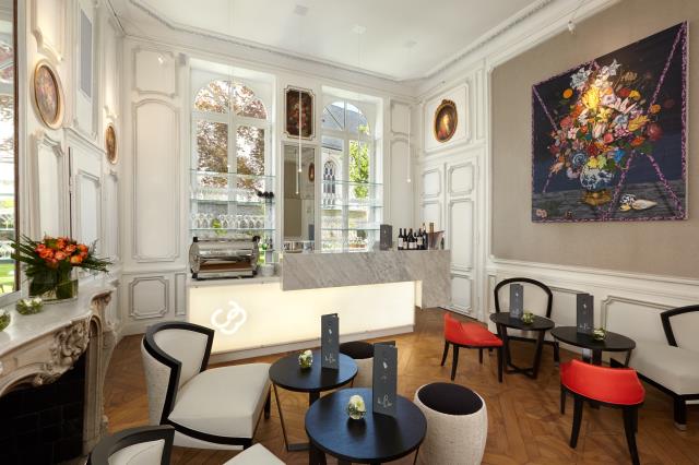 Le bar.
