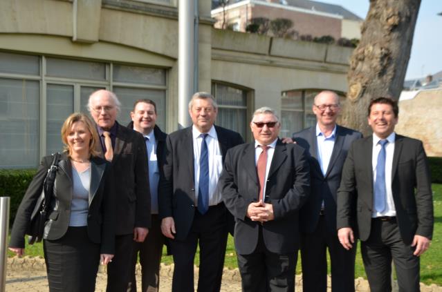 De g à d : Florence Caruso (hôtels), Michel Daim (trésorier), Alban Defrancqueville (campings), Roland héguy, Thierry Dupré, Patrick Letellier, vice-président de l'Umih 80 et Christophe Duprez.