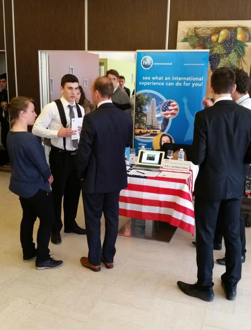 Forum emploi à l'école hôtelière d'Avignon.