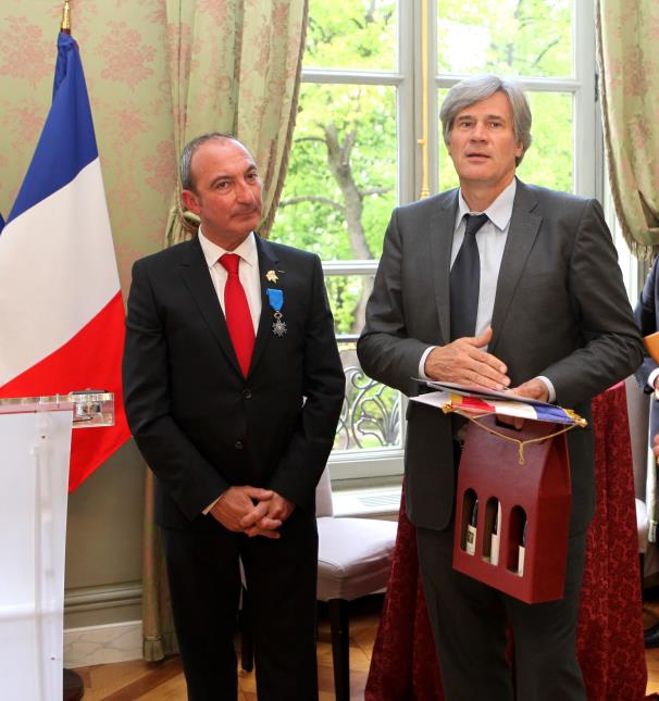 Michel Hermet a été décoré par le Ministre de l'Agriculture.