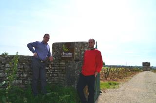 Jérôme Bellot (à gauche) et le chef Guillaume Cusin serviront leurs convives dans une parcelle de...