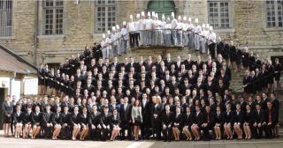 Les élèves du lycée Hyacinthe Friant ont pu rencontrer des employeurs venus de l'hôtellerie de...