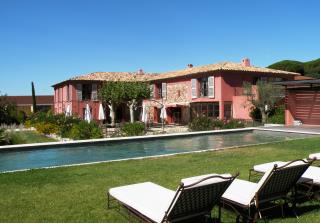 La Bastide, au coeur du domaine viticole du Clos des Roses à Fréjus