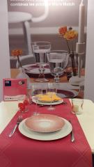 La gamme Sweet pop, associé à des serviettes unies orange.