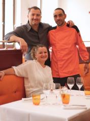 Si Benjamin Collombat élabore la carte, au quotidien c'est Renaud Giboin qui mène la cuisine....