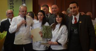 Les lauréats, Stella Mouradyan (MC Dessert de restaurant),  Maelle Giardina (1ere année BTS) et...