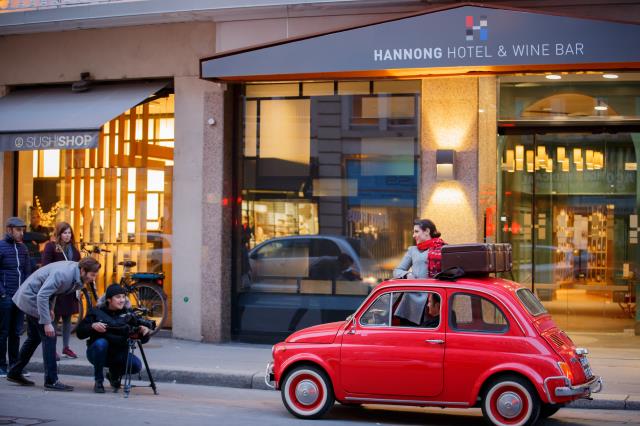 Pour communiquer l'offre 'Crazy Sunday', l'Hôtel Hannong a misé sur une communication décalée ciblant la clientèle locale.