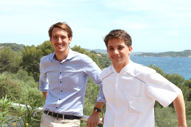 Damien et Benjamin Piffet, propriétaires et gérants de l'Hôtel-Restaurants Le Provençal à Giens (Var)