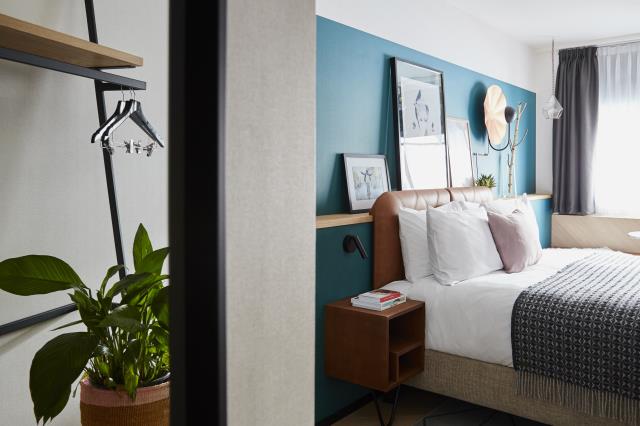 La décoration de l'hôtel Indigo Antwerp-City Centre est inspirée du style bohème du quartier.