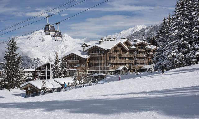 L'hôtel 5 étoiles Les Grandes Alpes à Courchevel.