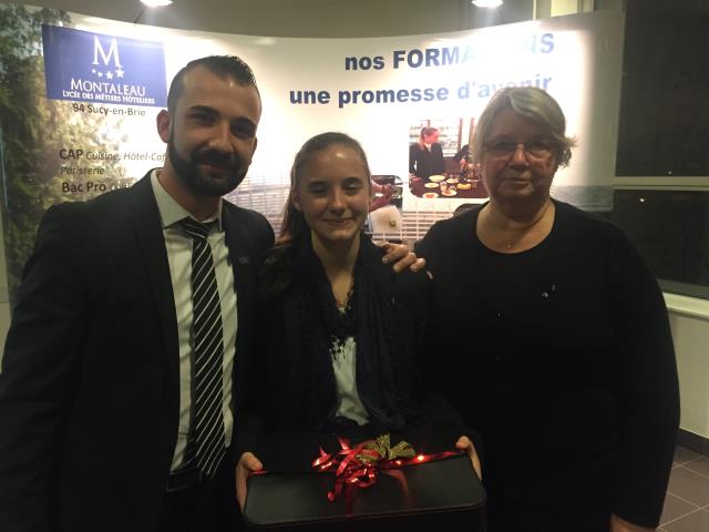 Florian Perreira, Amélie Dubois qui a une nouvelle fois été honorée et Micheline Bord, présidente délégation MOF Val de marne