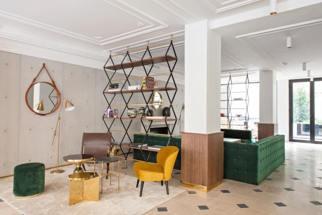 Le lobby conjugue classicisme parisien et design.