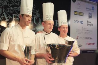 Les lauréats du Championnat du Monde de Pâté Croûte 2016 : le vainqueur Jérémy Delore entouré de...