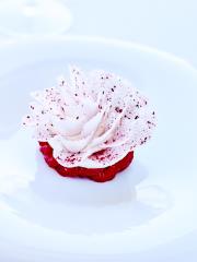 Fleur de vahcrin, framboises à l'anis