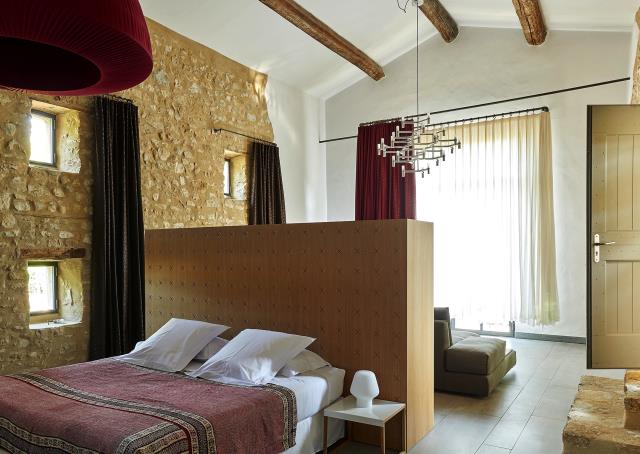 De 30 à 70 m² carrés, les chambres respectent le caractère de cette demeure historique.