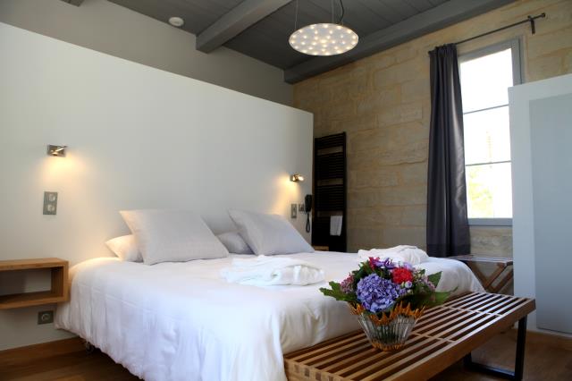 Les chambres offrent un confort quatre étoiles marqué par la recherche d'éléments de qualité.