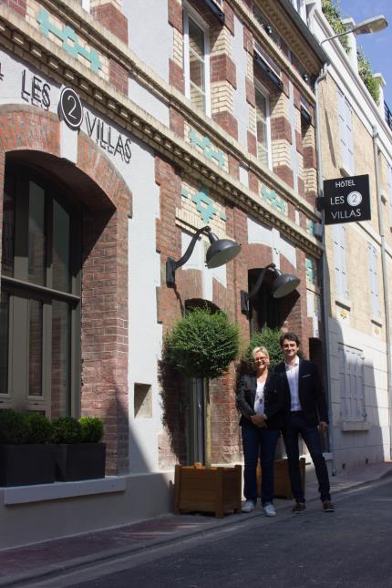 Guillaume et Isabelle Divay ont redonné une nouvelle image dynamique à l'ancien hôtel-restaurant Carmen, devenu l'hôtel Les 2 Villas.