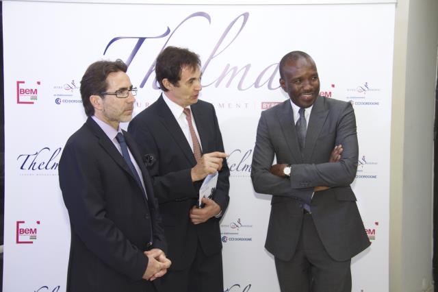 De gauche à droite, Messieurs Richard Ginioux , Gérard Landat, et M.Pape Madické Diop lors de la signature de la convention en avril 2015.