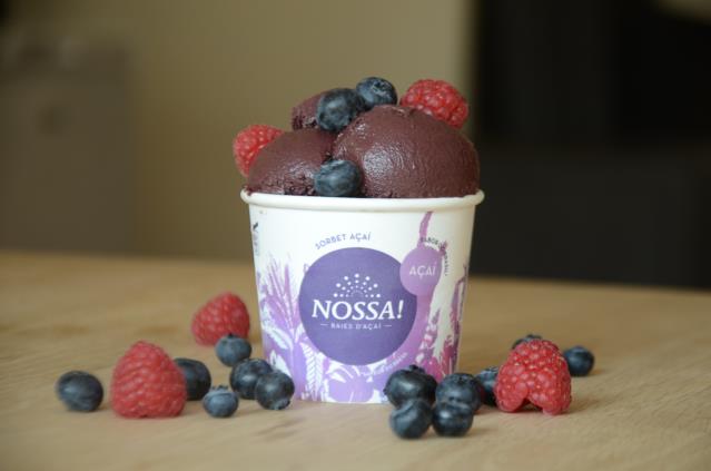 Chez Nossa Fruits, l'açaí se décline en jus, sorbet et pulpe.