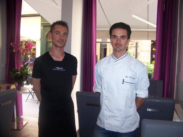 Augusto Garcia Santos et Stéphane Seixas ont ouvert leur première affaire, un restaurant italien dans la presqu'île.