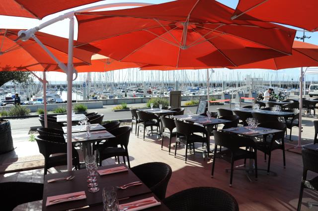 Du restaurant et de la terrasse du restaurant une superbe vue sur la nouvelle marina Brestioise