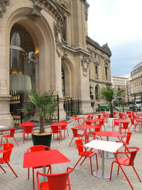 L'Opéra Restaurant a ouvert ses portes en juillet 2011 au coeur du Palais Garnier.