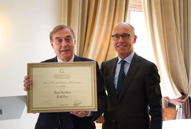 Jacques Mallard et Hervé Fleury réunis pour la remise du grand prix de la culture gastronomique.