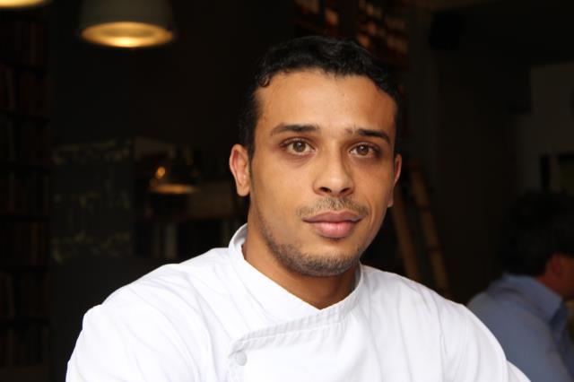 Mohammed Hasni, le chef, apporte une légère touche 'fusion' à des plats traditionnels.