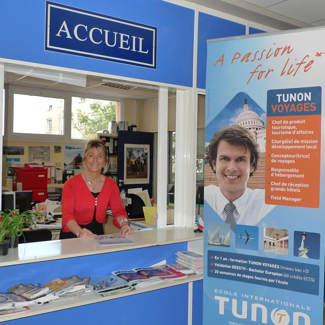 Catherine Moyemont, directrice de Tunon Marseille. La force de Tunon repose sur la longueur des stages en entreprise et la polyvalence d'un programme permettant aux étudiants de choisir leur métier en connaissance de cause
