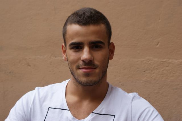 Karim, attentif, sérieux, loin de l'image de la télé