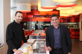 Nicolas Touroul Chevalerie, chef du 'Carré Rouge', Emmanuel Cotsoyannis un des deux fondateurs des...