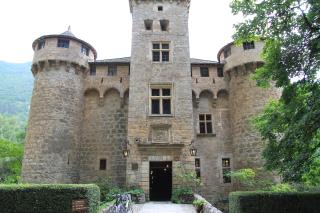 Une entrée majestueuse, digne d'un roman de Chrétien de Troyes.