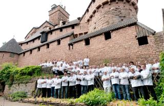 Les chefs ont posé dans le décor grandiose qu'est le château du Haut-Koenigsbourg