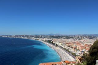 Nice, terre d'accueil historique des touristes italiens