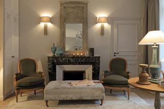 Salon d'une suite au  Newhotel Roblin