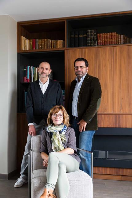 Les architectes d'intérieur Séverine Rebout, Laurent Klein et Philippe Tasso ont co-fondé l'agence NOOOR en 2009.