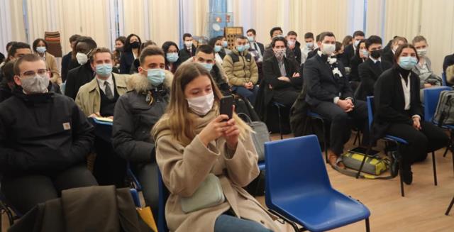 Les élèves du lycée Tirel en conférence