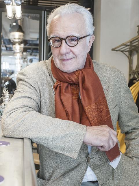 Alain Ducasse, chef étoilé et inspiré : ici, lors de l'ouverture de sa Manufacture de café, dans le XIe à Paris.