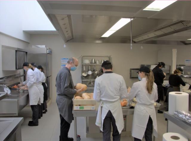 Organisation d'un repas caritatif