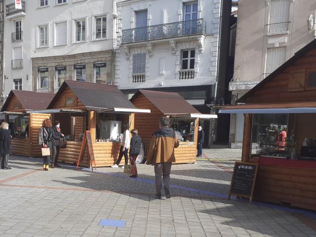 Des chalets contre l'oubli.