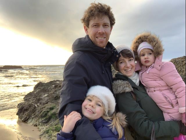 Arnaud et Olga Kob et leurs enfants.