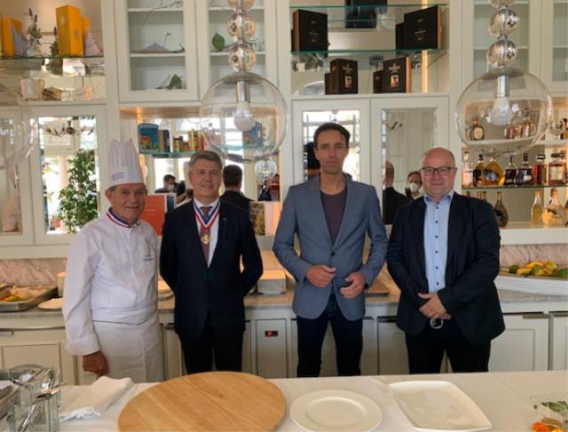 Jean Marc Delacourt Chef MOF, Denis Férault Président du Campus TIH, Fernando Kirigin maire d'Opatija, Vedran Kruzic, agence de développement économique régional