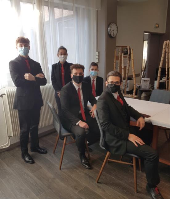 Les 5 candidats ayant participé au concours