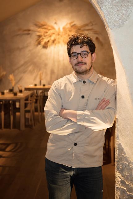 A tout juste 28 ans, Angelo Ferrigno offre sa première étoile au Cibo, le restaurant qu'il a créé et inauguré à Dijon en juin 2020.