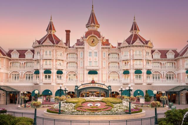 L'architecture victorienne du Disneyland Hotel demeurera inchangée.